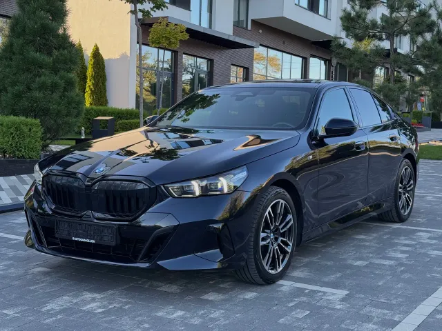 BMW 5 серії - фото 4