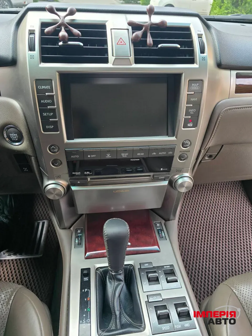 Lexus GX - фото 18