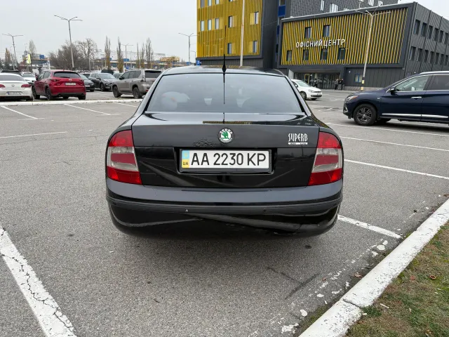Skoda Superb - фото 4