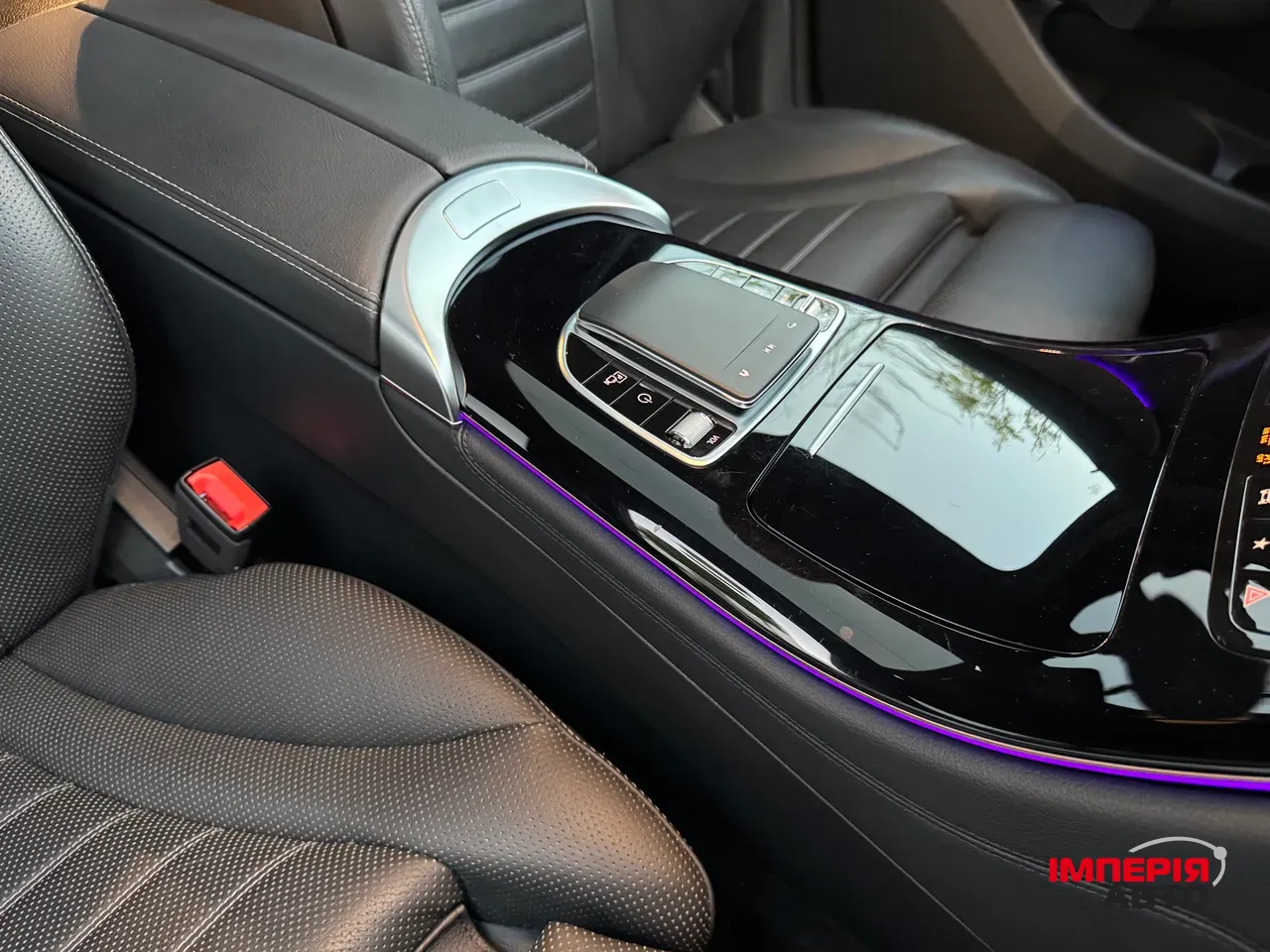 Mercedes-Benz EQC - фото 78