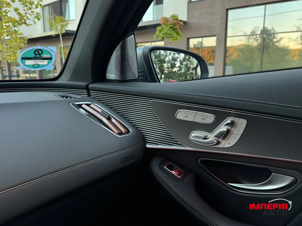 Mercedes-Benz EQC - фото 37