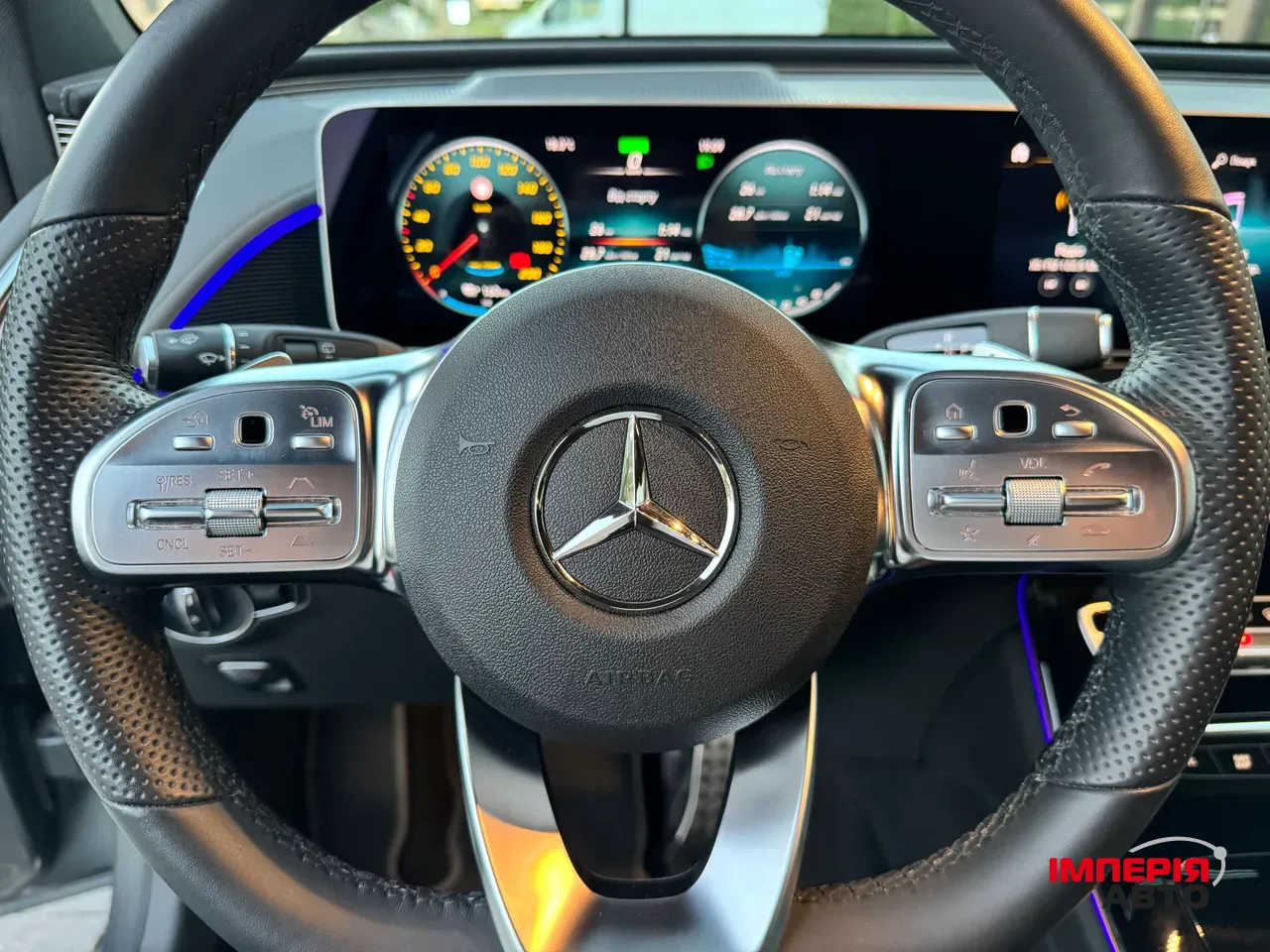 Mercedes-Benz EQC - фото 61