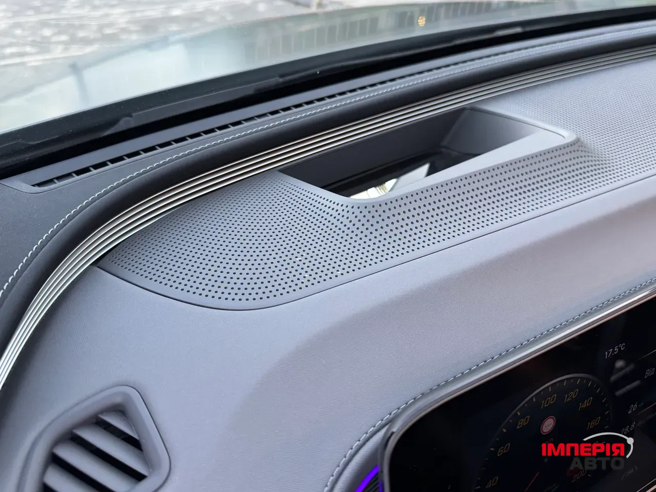 Mercedes-Benz EQC - фото 69