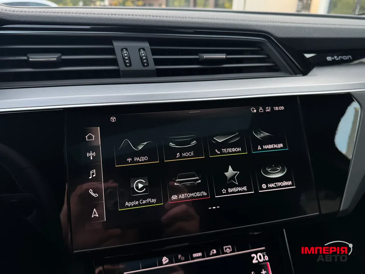 Audi e-tron S Sportback - фото 40