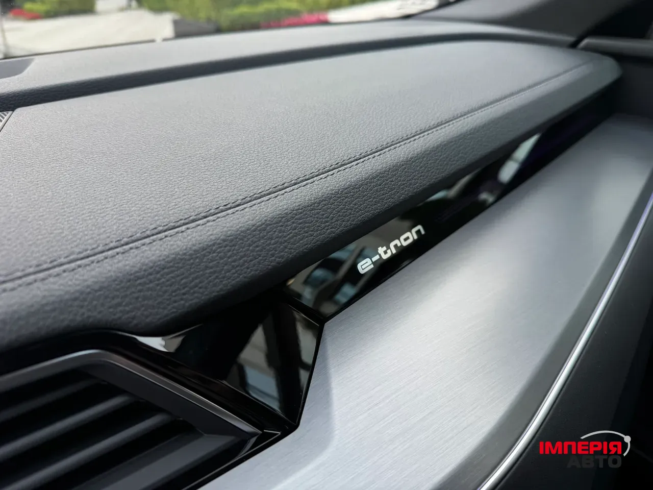 Audi e-tron S Sportback - фото 38