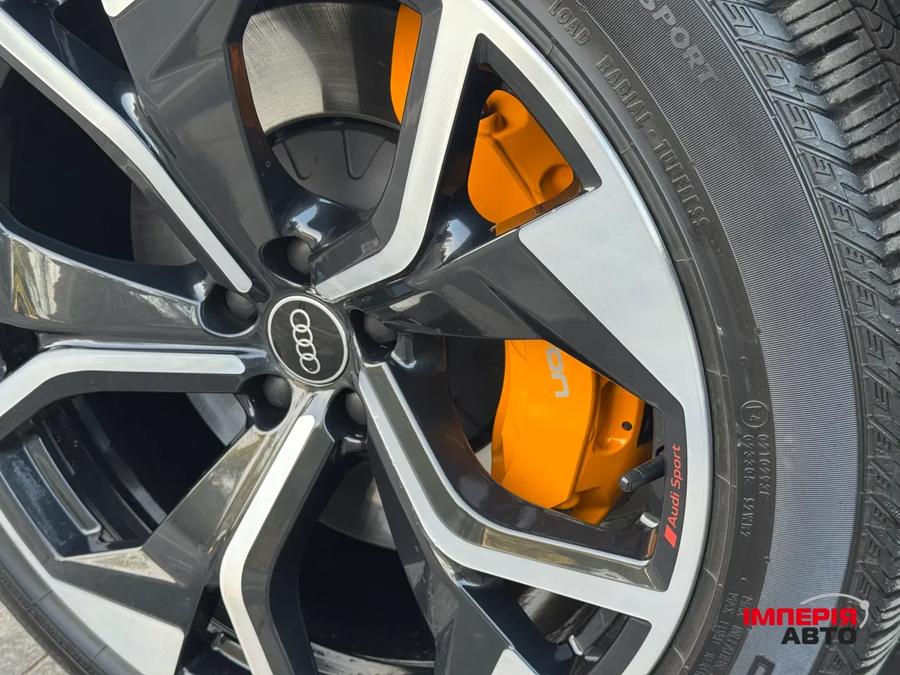 Audi e-tron S Sportback - фото 14