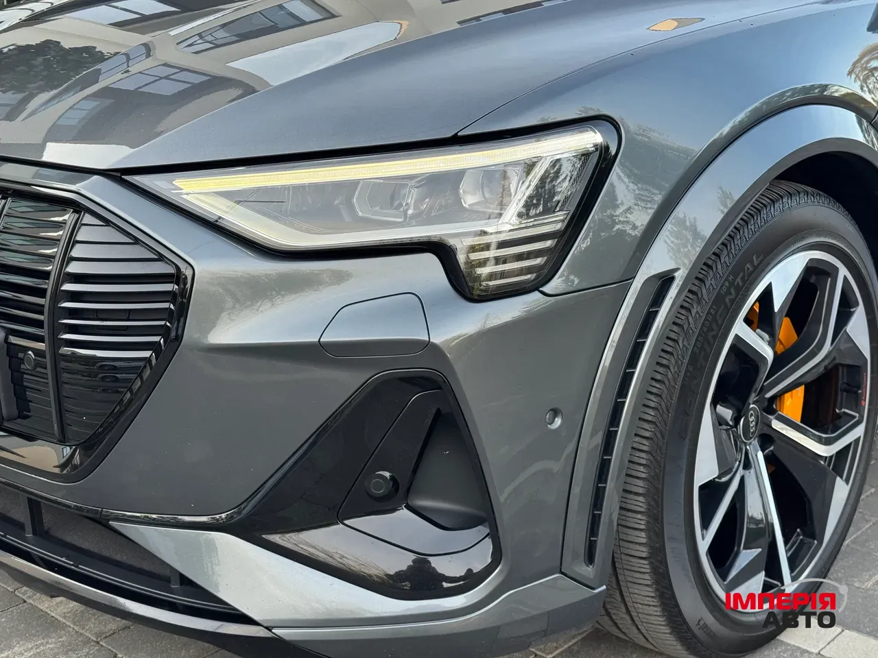 Audi e-tron S Sportback - фото 18