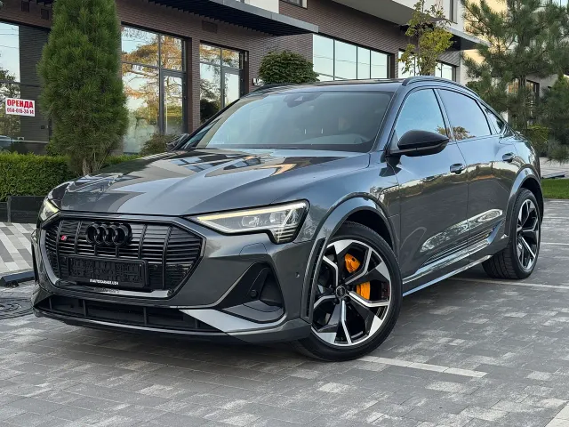 Audi e-tron S Sportback - фото 2