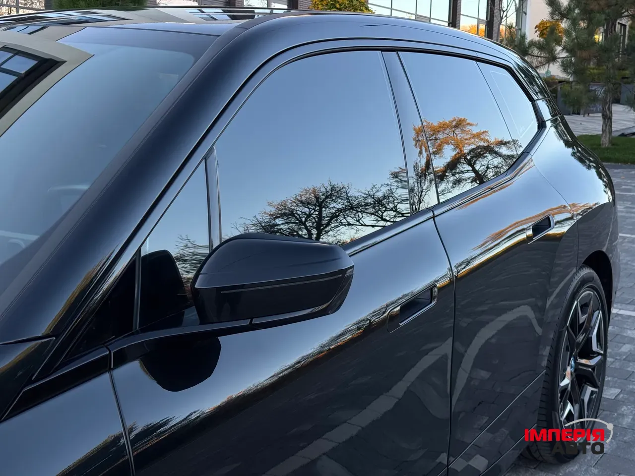 BMW iX - фото 17