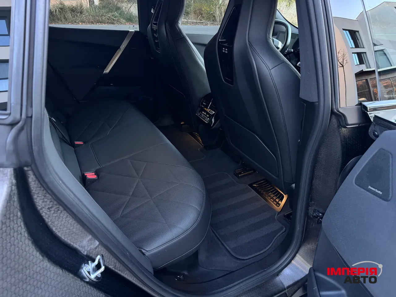 BMW iX - фото 30