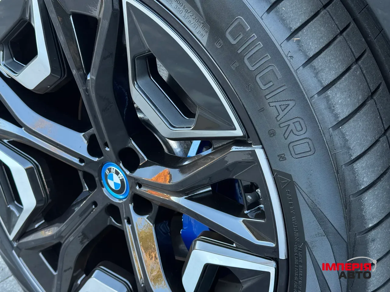 BMW iX - фото 16