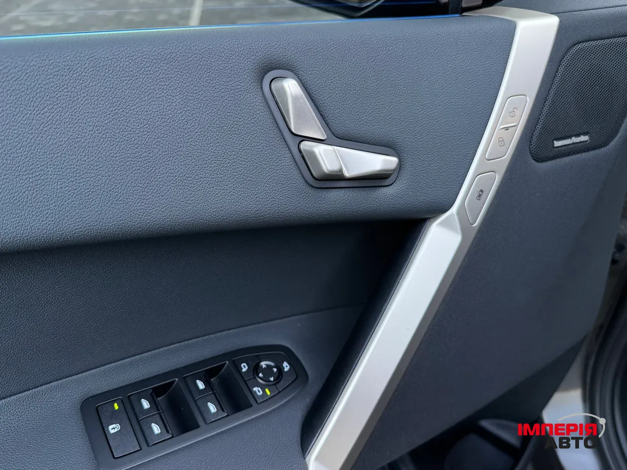 BMW iX - фото 67