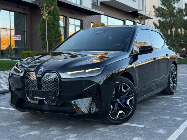 BMW iX - фото 2