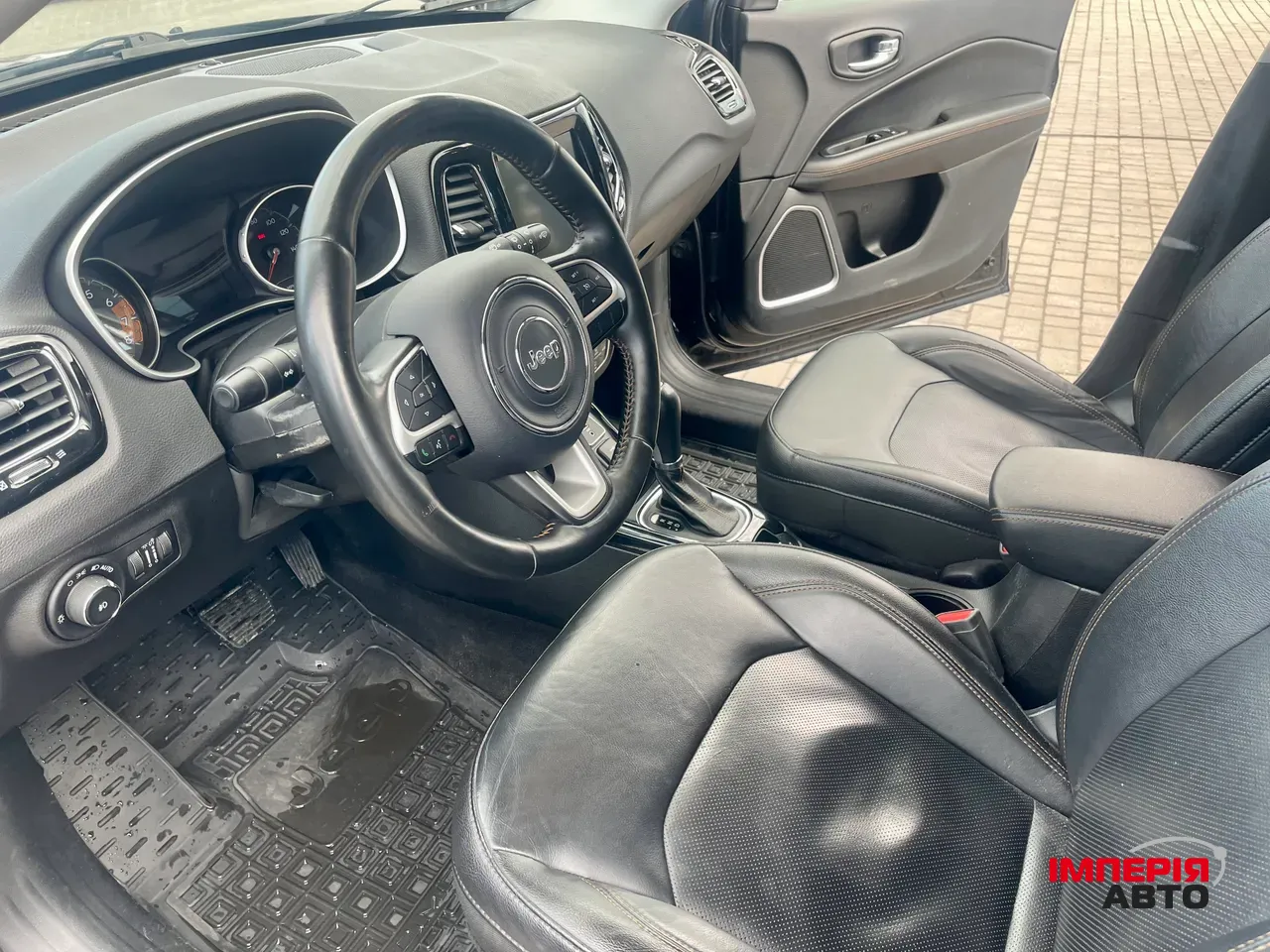 Jeep Compass - фото 11