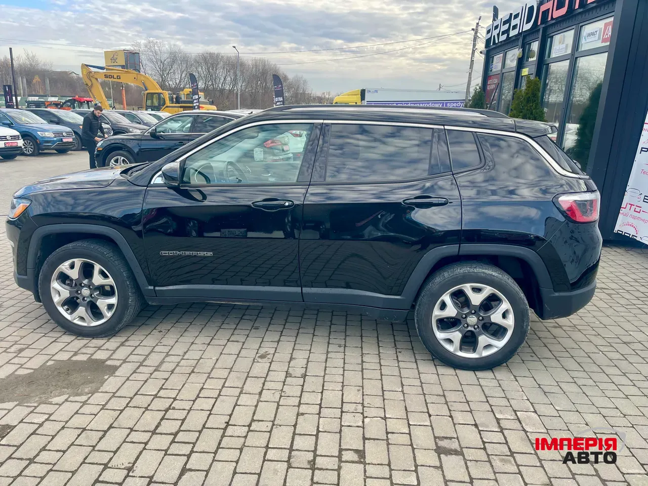Jeep Compass - фото 2