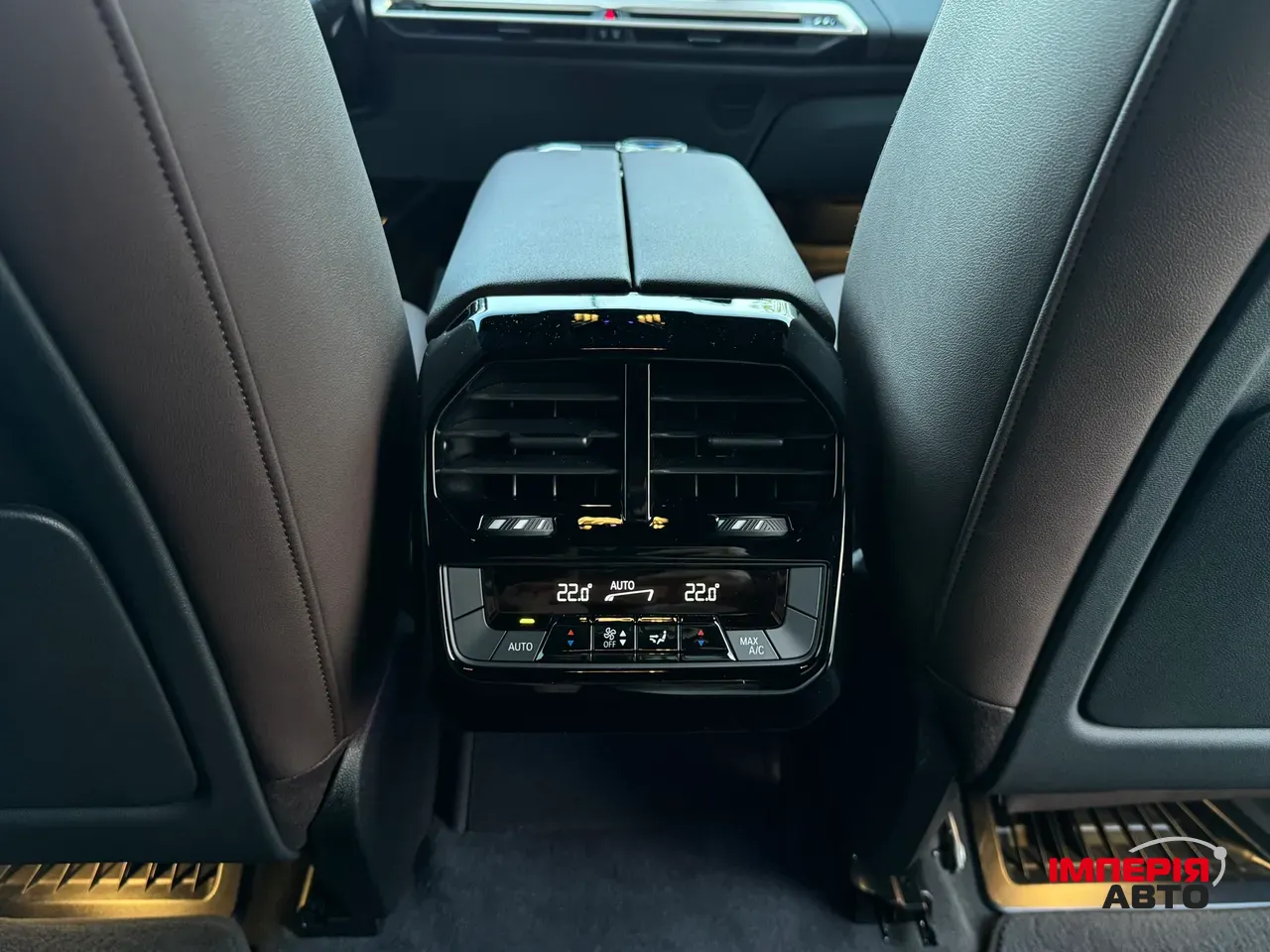 BMW iX - фото 89