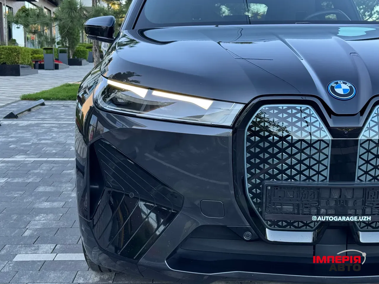 BMW iX - фото 17