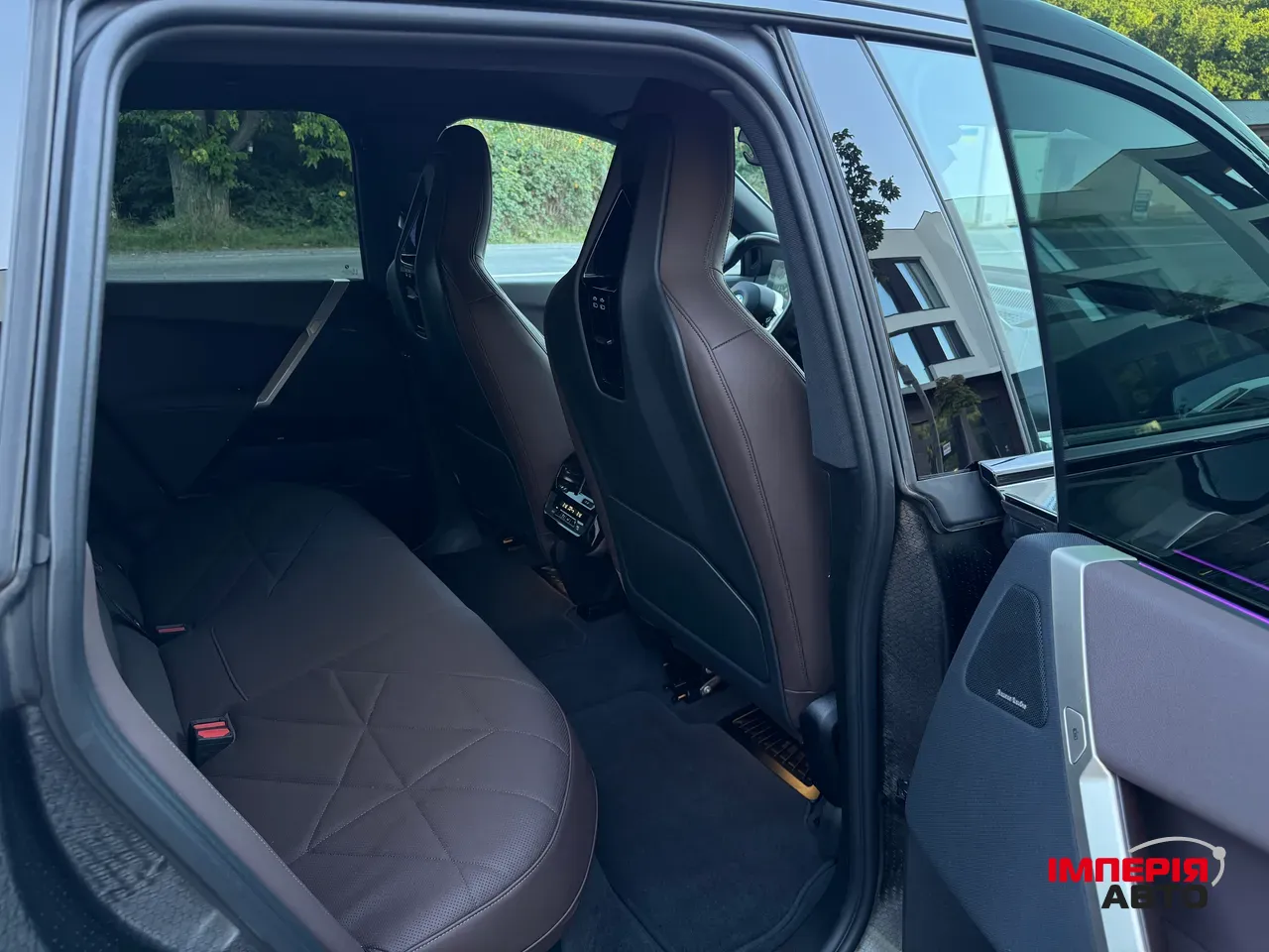 BMW iX - фото 35