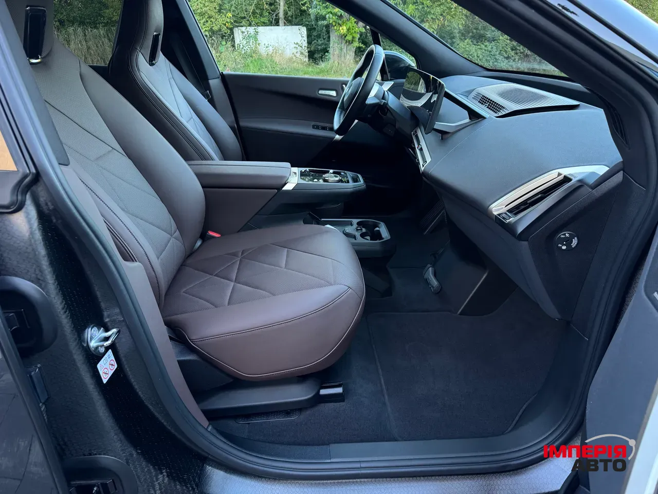 BMW iX - фото 32