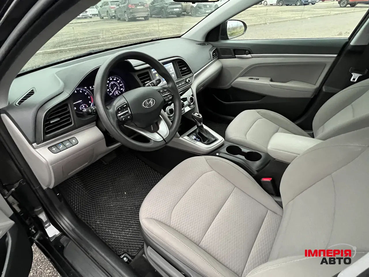 Hyundai Elantra - фото 16