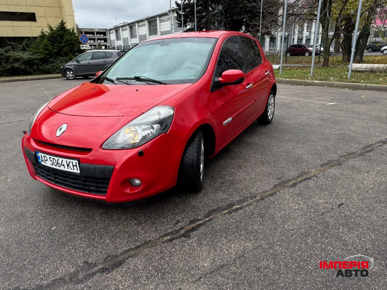 Renault Clio - фото 1