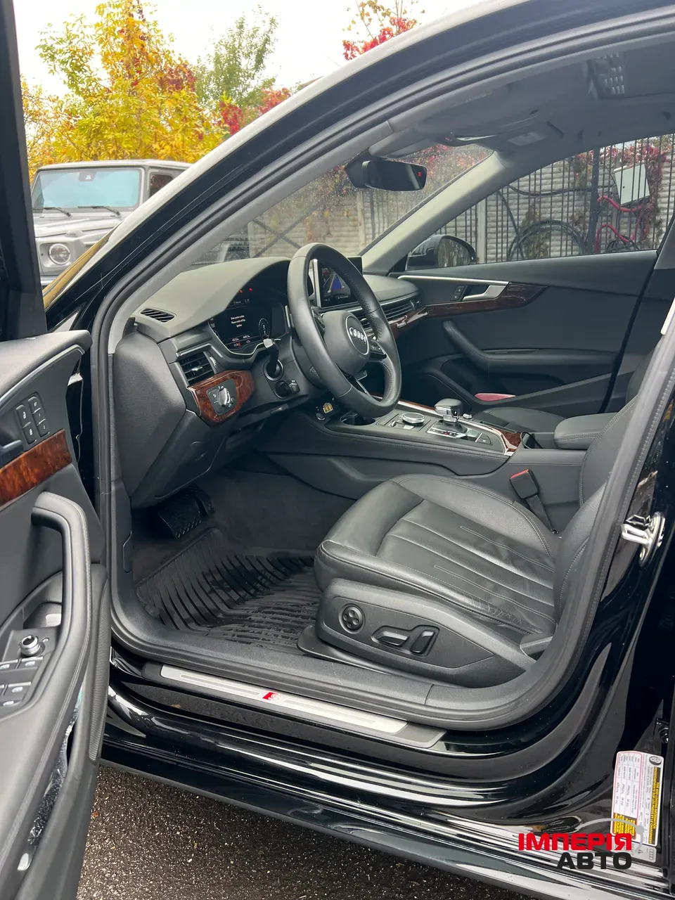 Audi A4 - фото 16