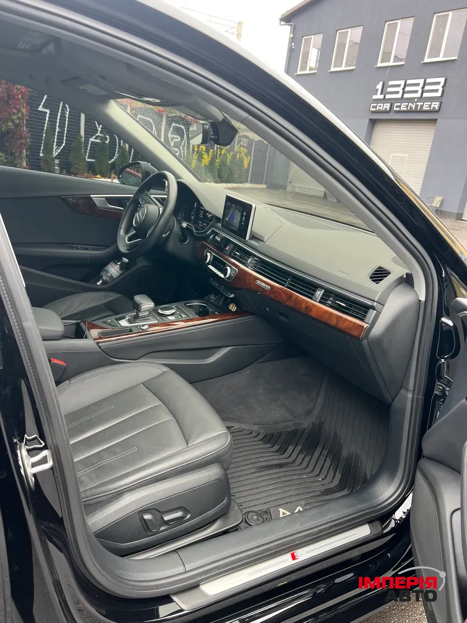 Audi A4 - фото 21