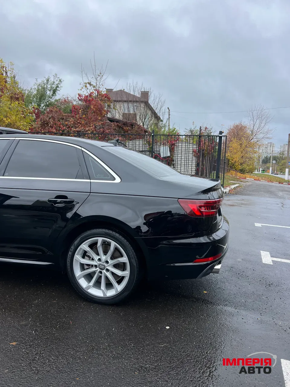Audi A4 - фото 5