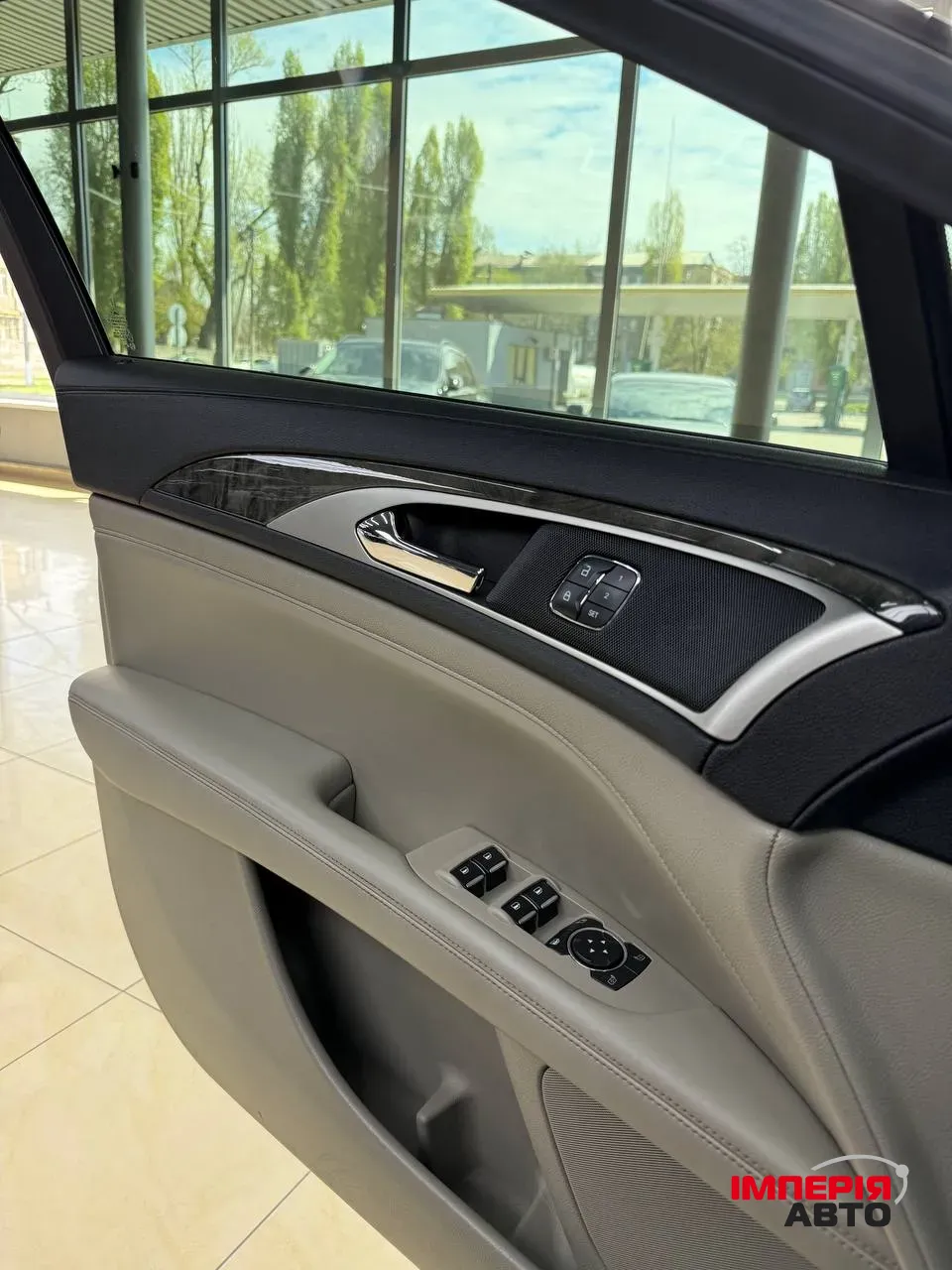 Lincoln MKZ - фото 18