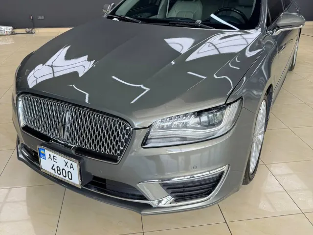 Lincoln MKZ - фото 1