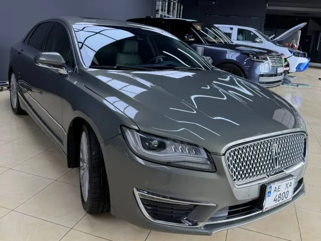 Lincoln MKZ - фото 4