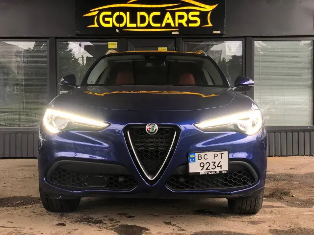 Alfa Romeo Stelvio - фото 1