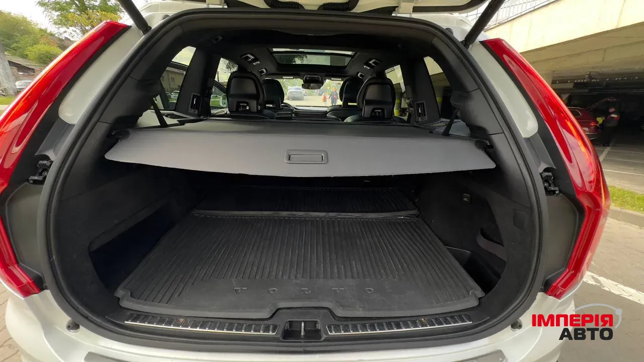 Volvo XC90 - фото 4