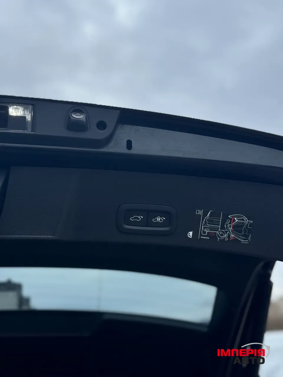 Volvo XC40 - фото 19