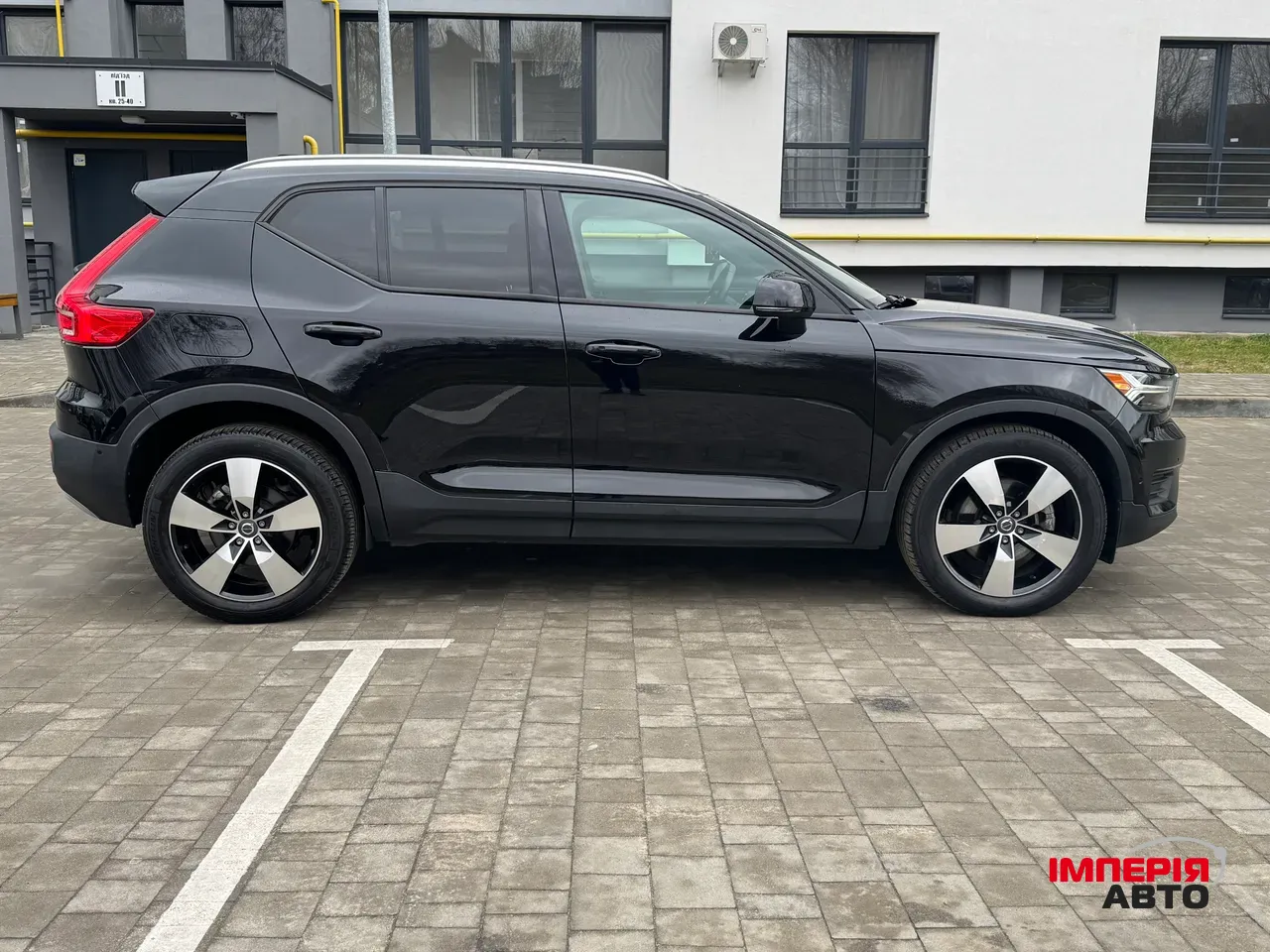 Volvo XC40 - фото 6