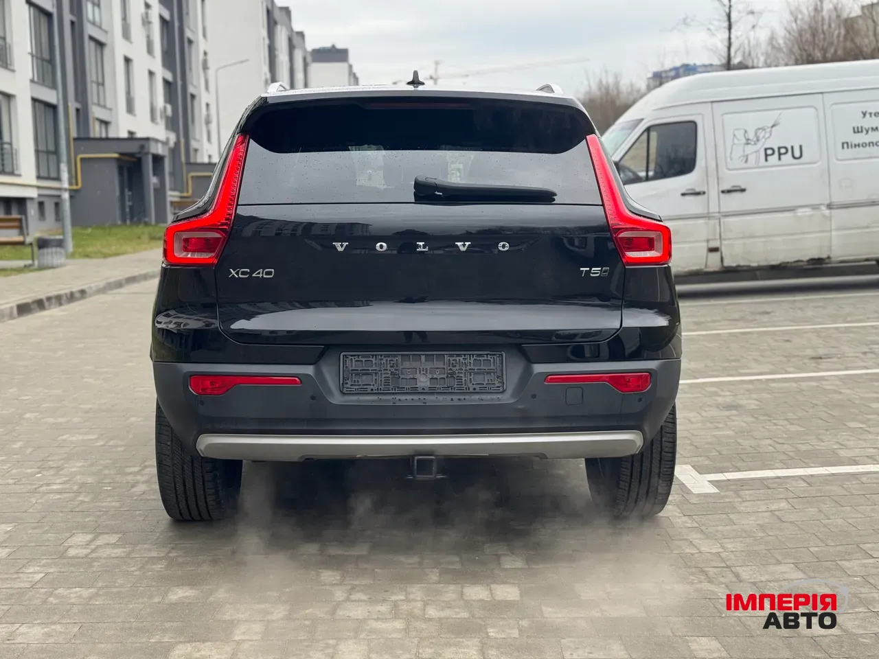 Volvo XC40 - фото 4