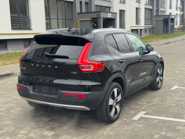 Volvo XC40 - фото 5