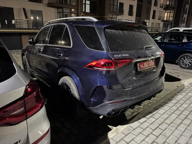 Mercedes-Benz GLE - фото 3