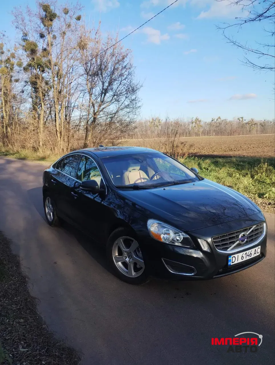Volvo S60 - фото 1
