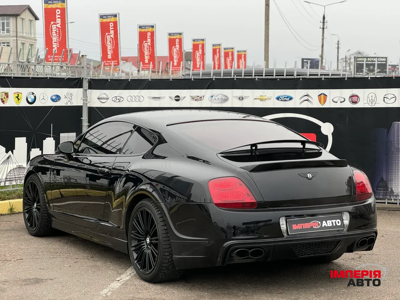 Bentley Continental GT - фото 8