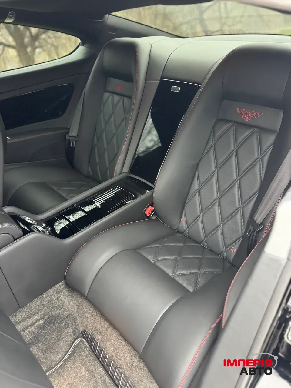 Bentley Continental GT - фото 18