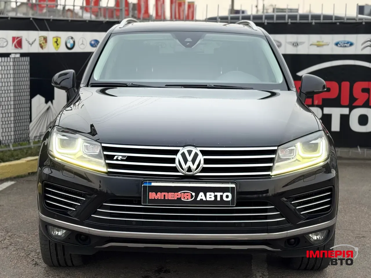 Volkswagen Touareg - фото 4