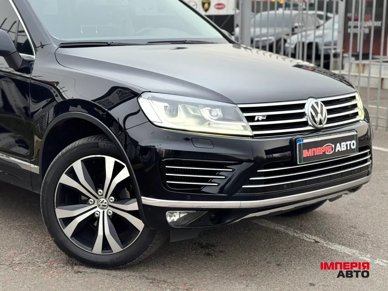 Volkswagen Touareg - фото 3