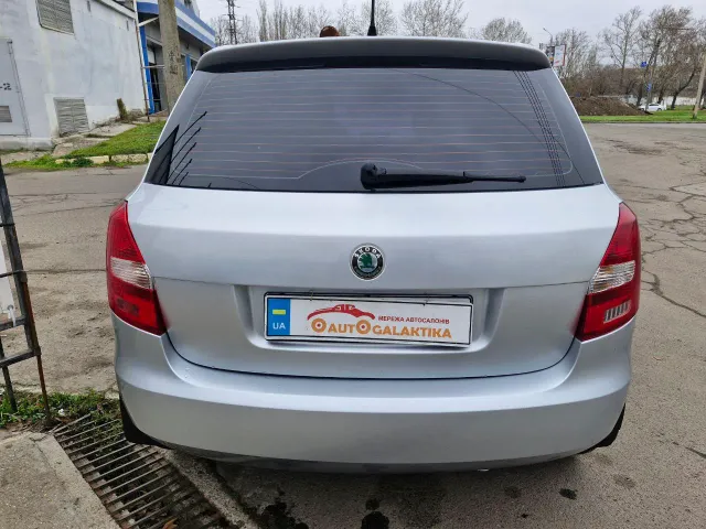Skoda Fabia - фото 5