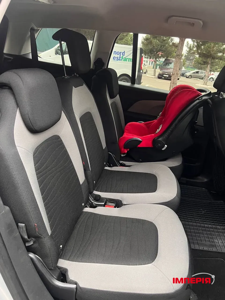 Citroen C4 Picasso - фото 17