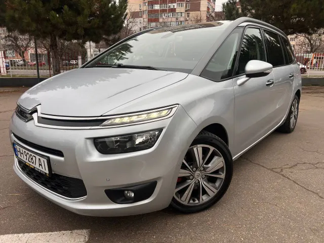 Citroen C4 Picasso - фото 1