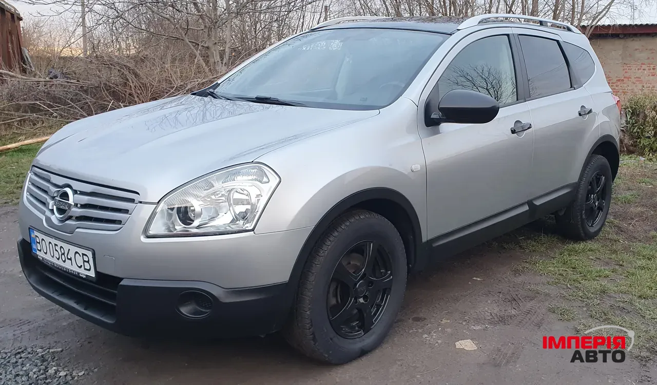 Nissan Qashqai - фото 1