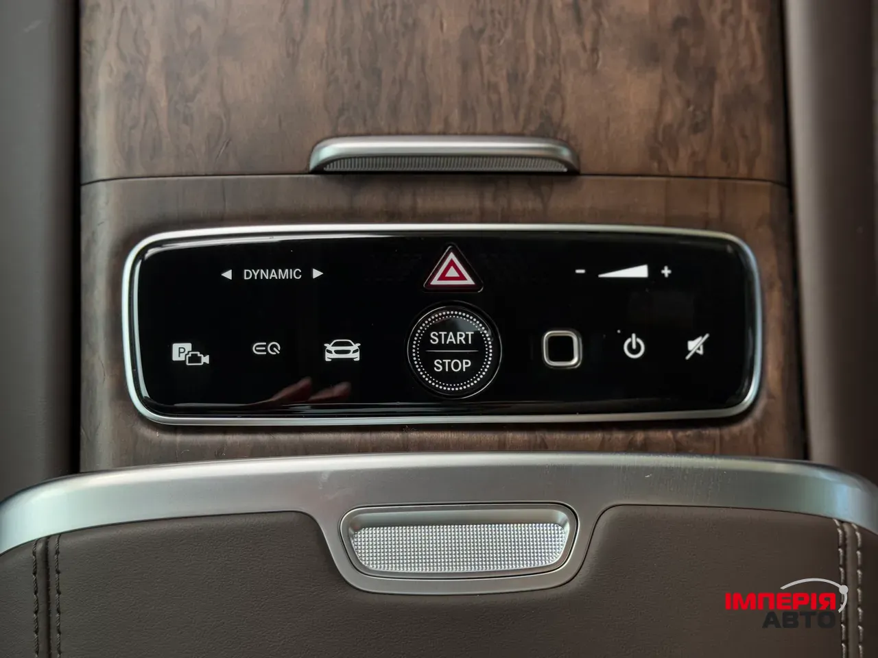 Mercedes-Benz Maybach EQS SUV - фото 34