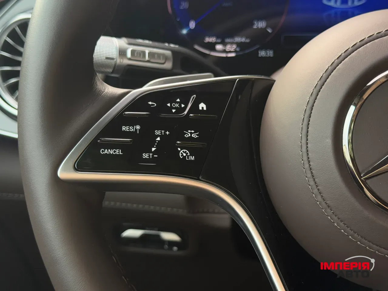 Mercedes-Benz Maybach EQS SUV - фото 33