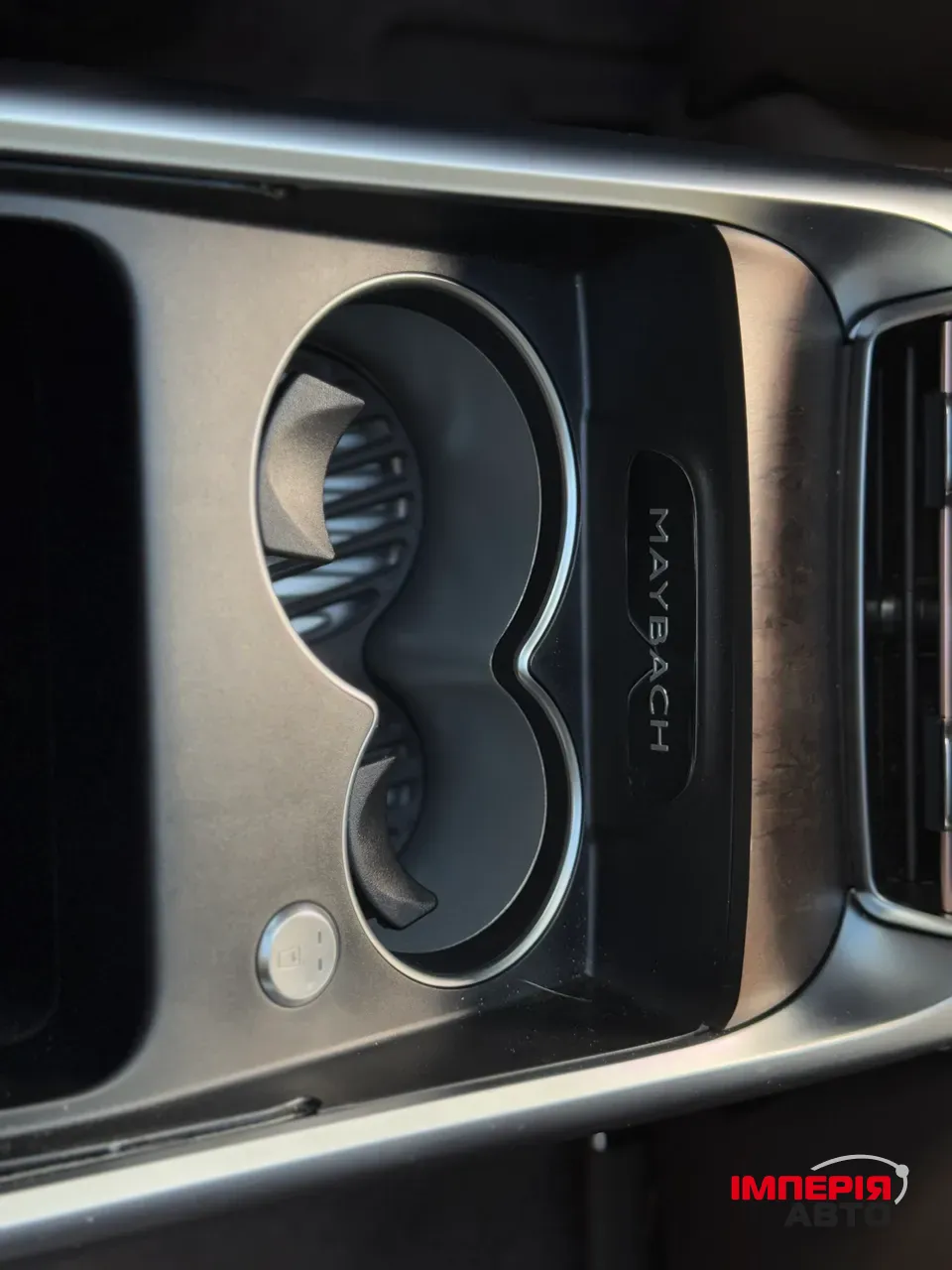 Mercedes-Benz Maybach EQS SUV - фото 51